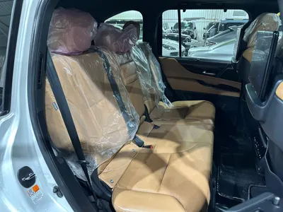 2023 لكزس إل إكس 600