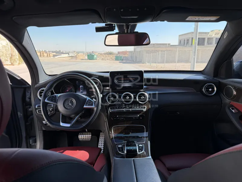 2018 مرسيدس - بنز جي إل سي 300 كوبيه