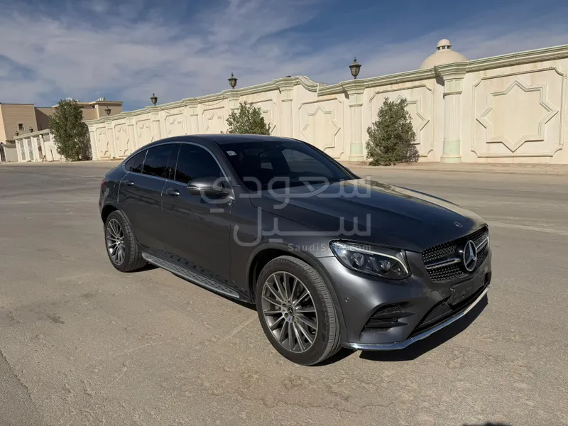 2018 مرسيدس - بنز جي إل سي 300 كوبيه