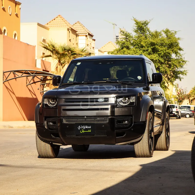 2022 لاند روفر ديفيندر اتش اس اي