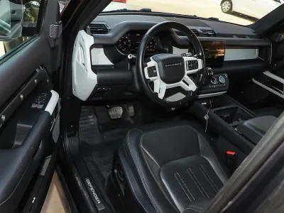 2022 لاند روفر ديفيندر اتش اس اي