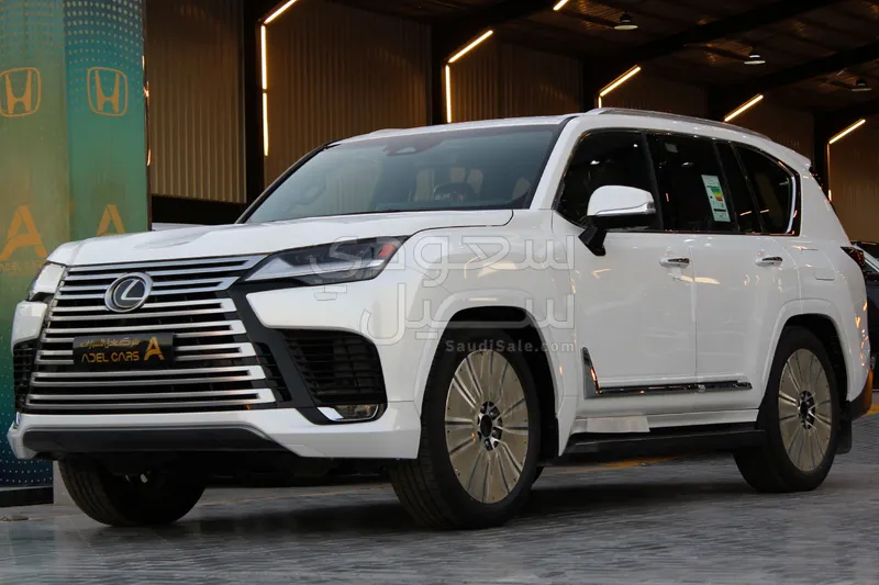 2025 لكزس إل إكس 600