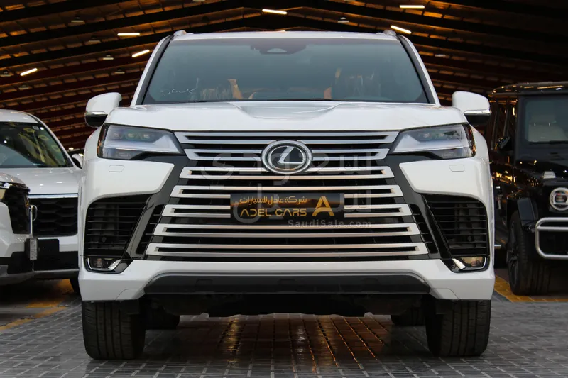 2025 لكزس إل إكس 600