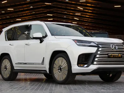 2025 لكزس إل إكس 600