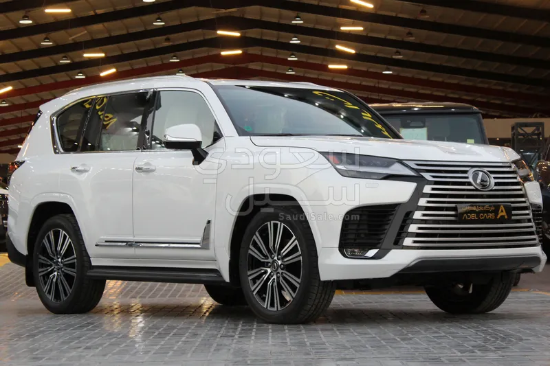 2025 لكزس إل إكس 600