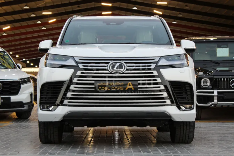 2025 لكزس إل إكس 600