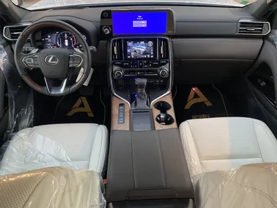 2025 لكزس إل إكس 600