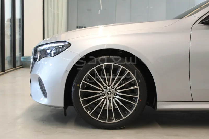 2024 مرسيدس - بنز إي 200