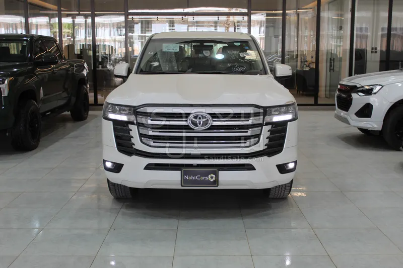 2025 تويوتا لاند كروزر جي اكس ار