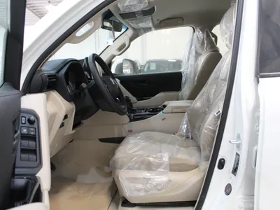 2025 تويوتا لاند كروزر جي اكس ار