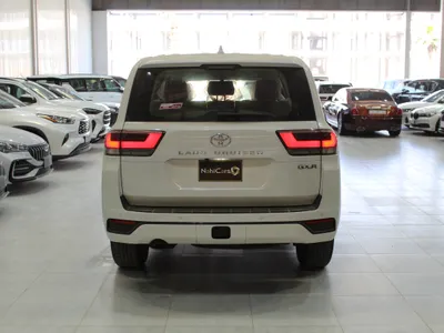 2025 تويوتا لاند كروزر جي اكس ار