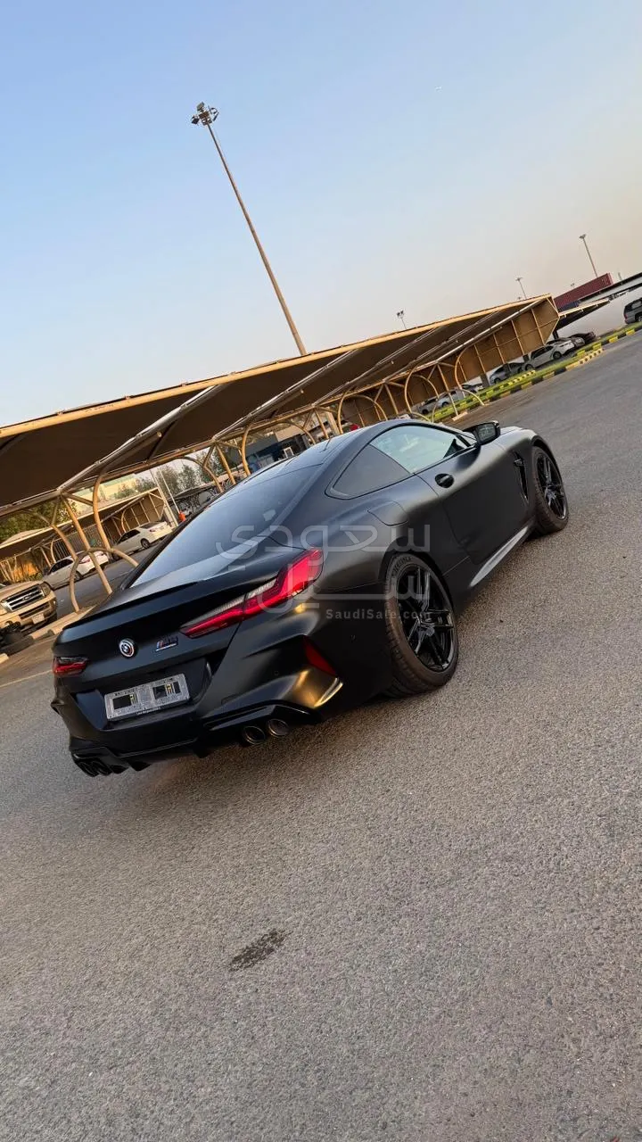 2023 بي ام دبليو الفئة ام إم 8 كومبيتيشن