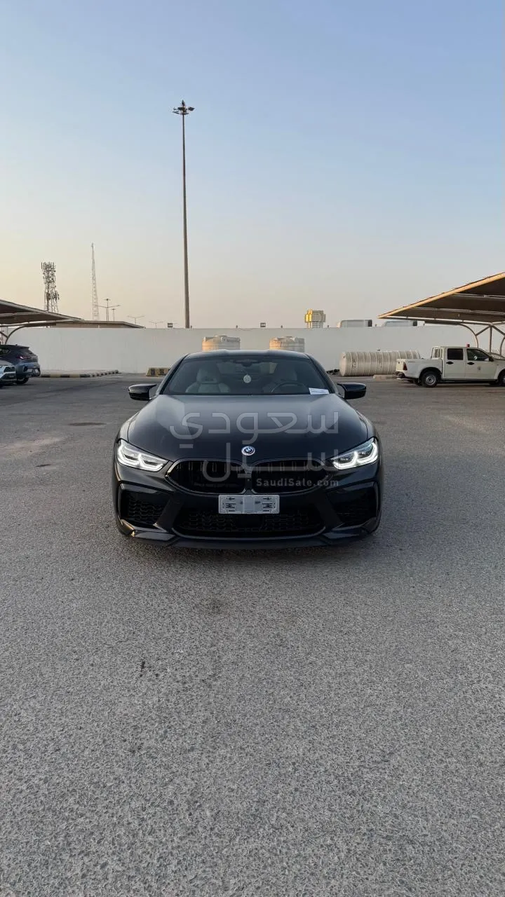 2023 بي ام دبليو الفئة ام إم 8 كومبيتيشن