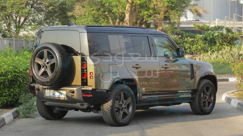 2025 لاند روفر ديفيندر اكس داينمك