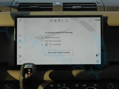 2025 لاند روفر ديفيندر اكس داينمك