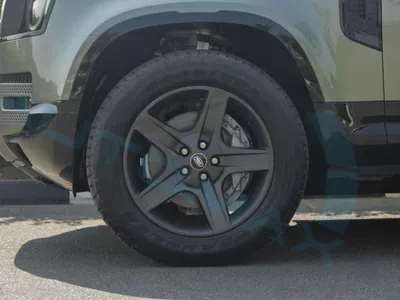 2025 لاند روفر ديفيندر اكس داينمك