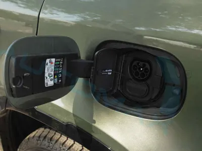 2025 لاند روفر ديفيندر اكس داينمك