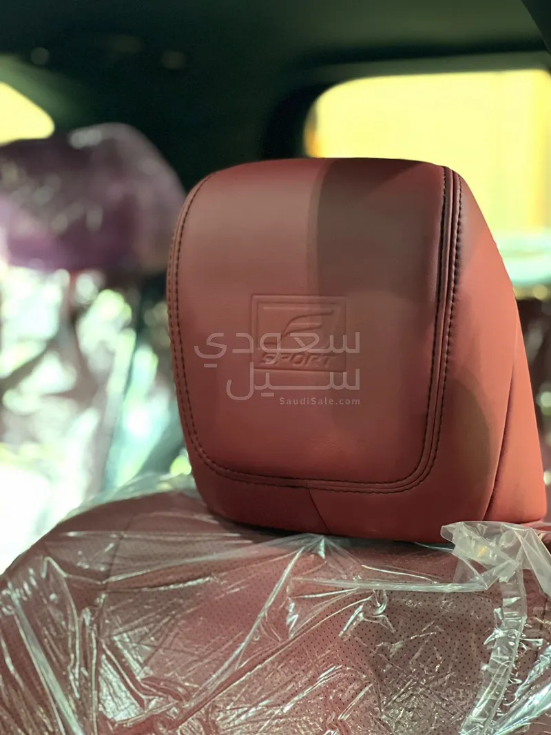 2025 لكزس إل إكس 600 إف