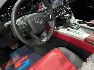 2025 لكزس إل إكس 600 إف