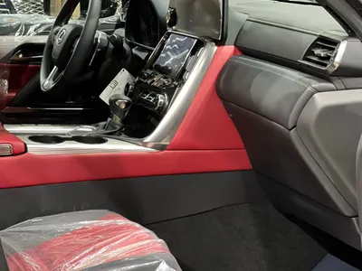 2025 لكزس إل إكس 600 إف