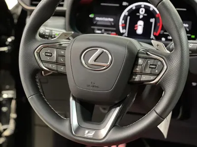 2025 لكزس إل إكس 600 إف