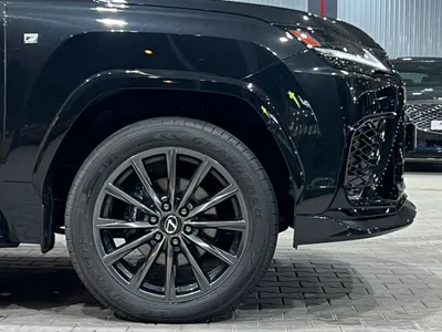 2025 لكزس إل إكس 600 إف