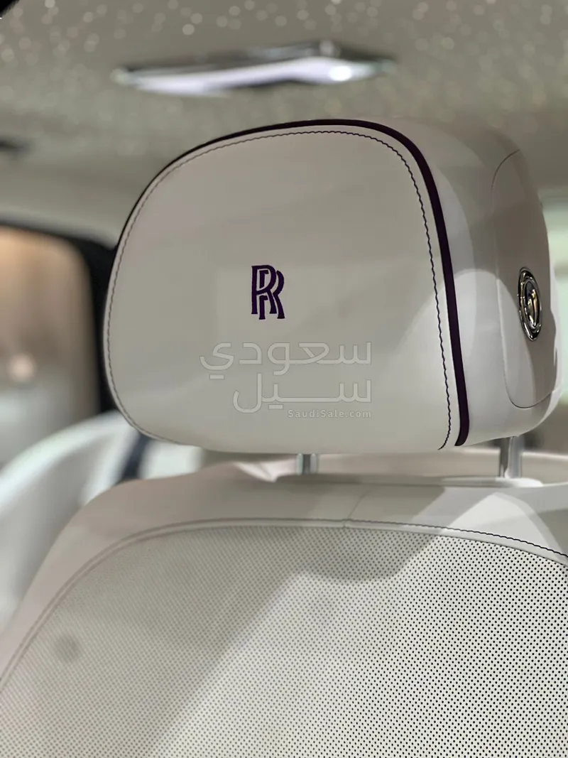 2024 رولز رويس كولينان سلفر بادج