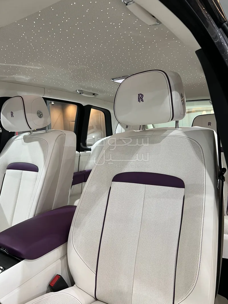 2024 رولز رويس كولينان سلفر بادج