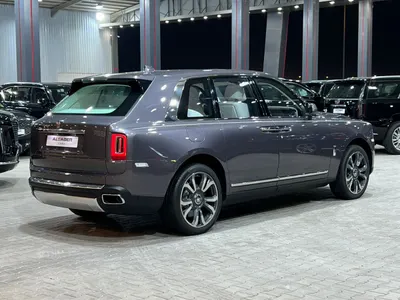 2024 رولز رويس كولينان سلفر بادج