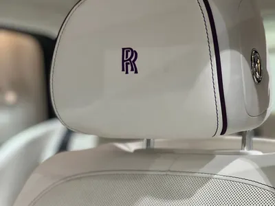 2024 رولز رويس كولينان سلفر بادج