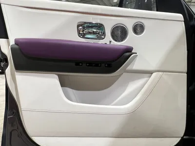 2024 رولز رويس كولينان سلفر بادج