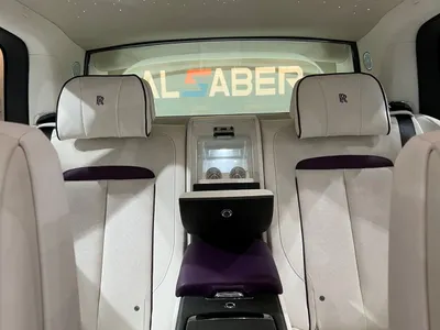 2024 رولز رويس كولينان سلفر بادج