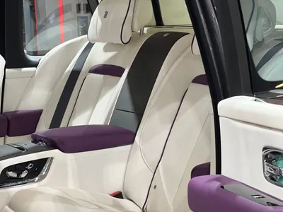 2024 رولز رويس كولينان سلفر بادج