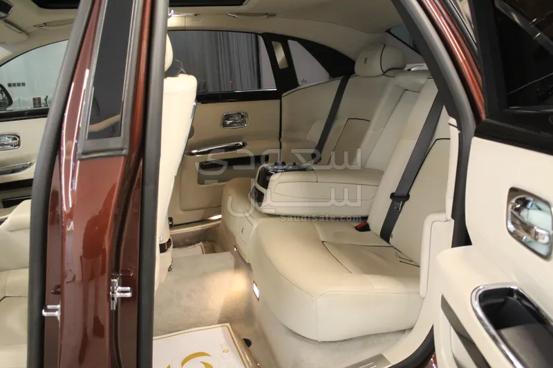 2013 رولز رويس قوست