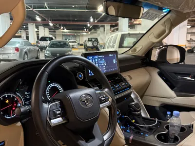 2024 تويوتا لاند كروزر في اكس ار