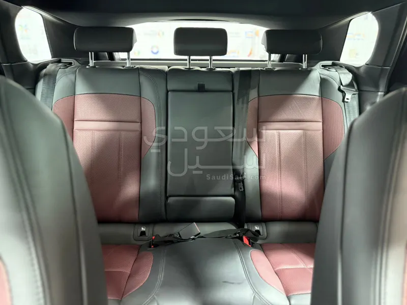 2025 لاند روفر رينج روفر ايفوك داينمك