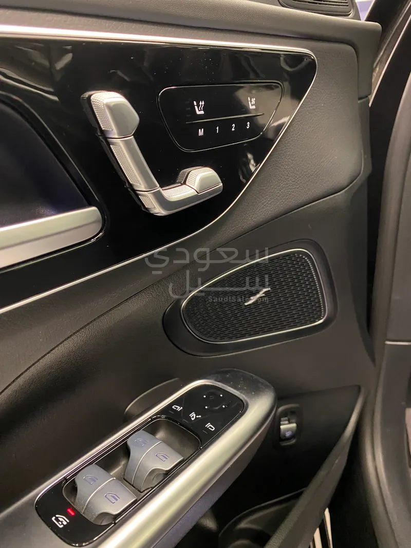 2024 Mercedes-Benz C 300 AMG