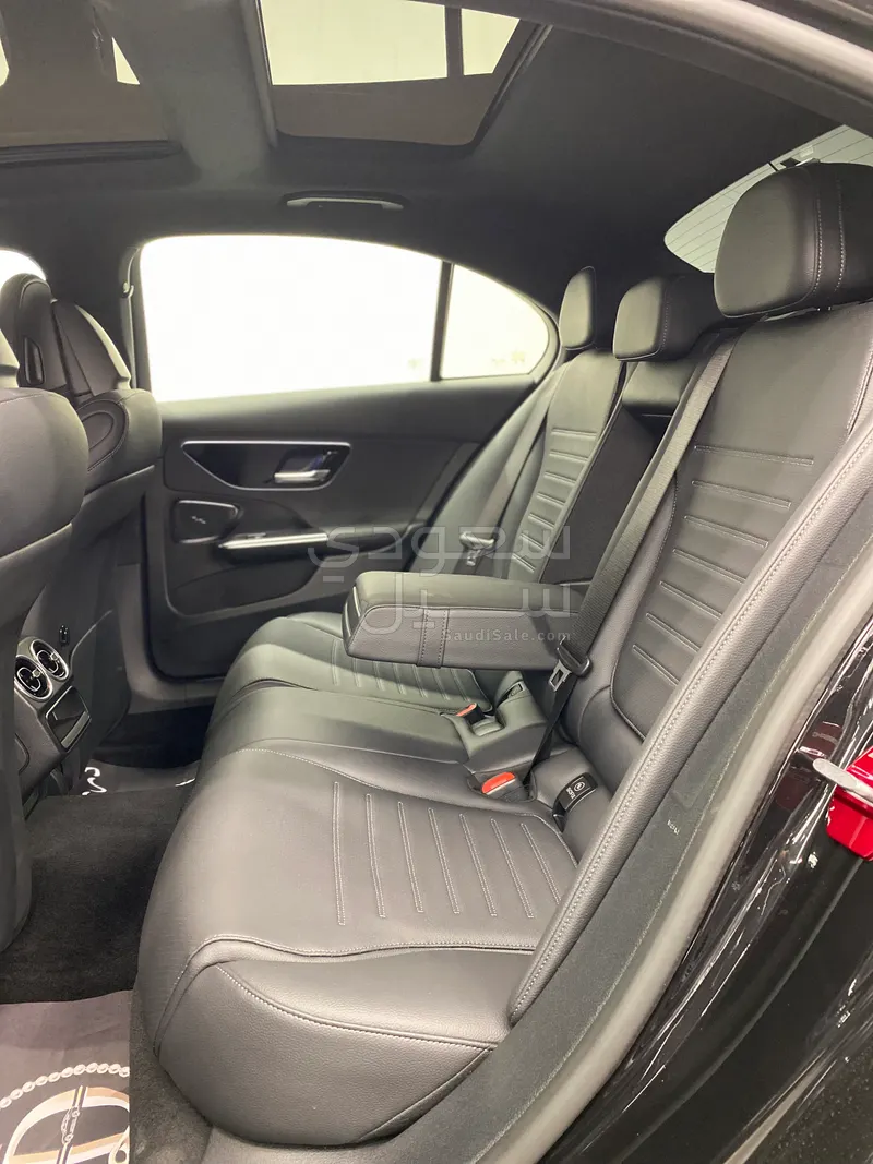 2024 Mercedes-Benz C 300 AMG