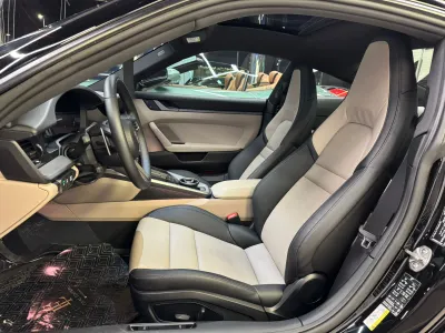 2025 بورش 911 كاريرا