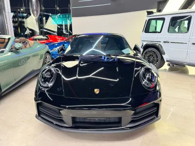 2025 بورش 911 كاريرا
