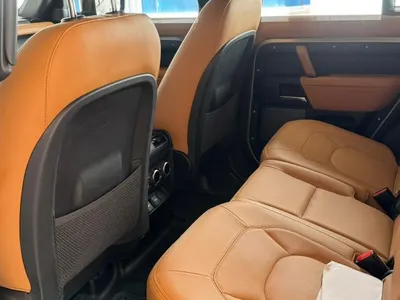 2023 لاند روفر ديفيندر 110