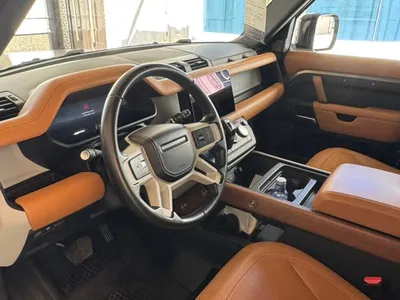 2023 لاند روفر ديفيندر 110