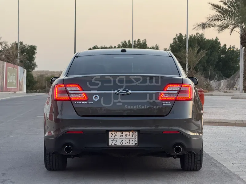 2018 فورد توروس اس اي ال