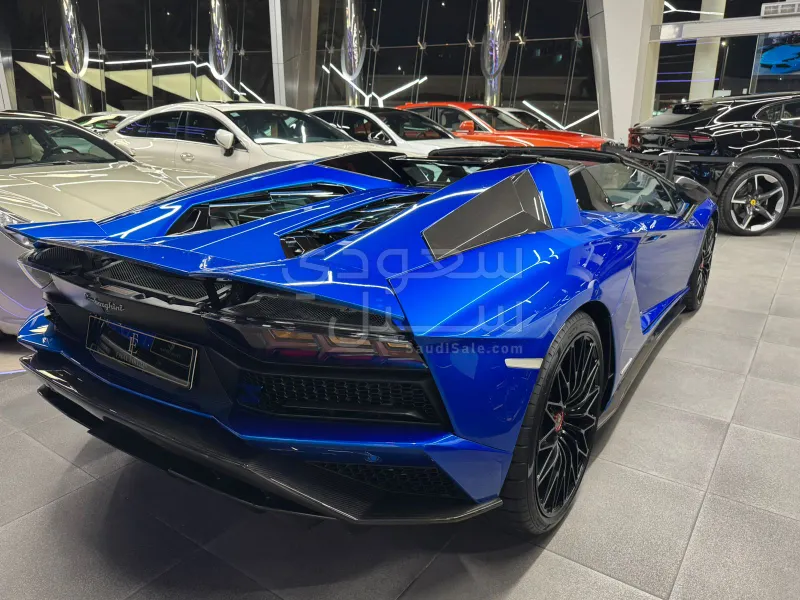 2019 لمبرجيني افنتادور اس