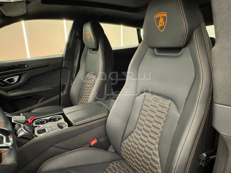 2022 لمبرجيني اوروس