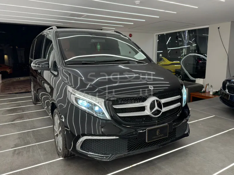 2023 مرسيدس - بنز في 250