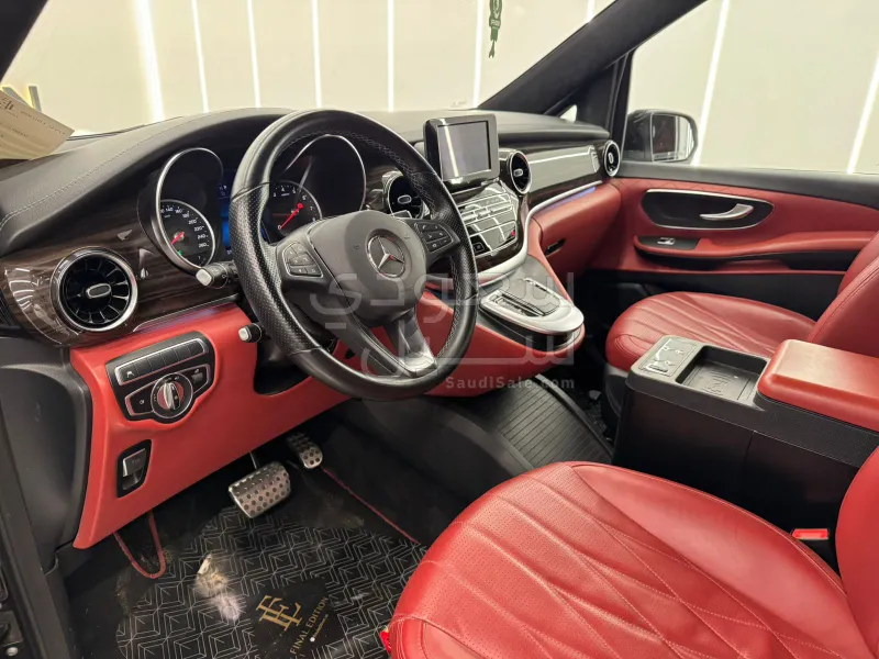 2023 مرسيدس - بنز في 250