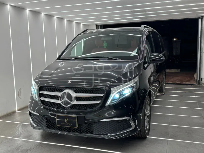 2023 مرسيدس - بنز في 250