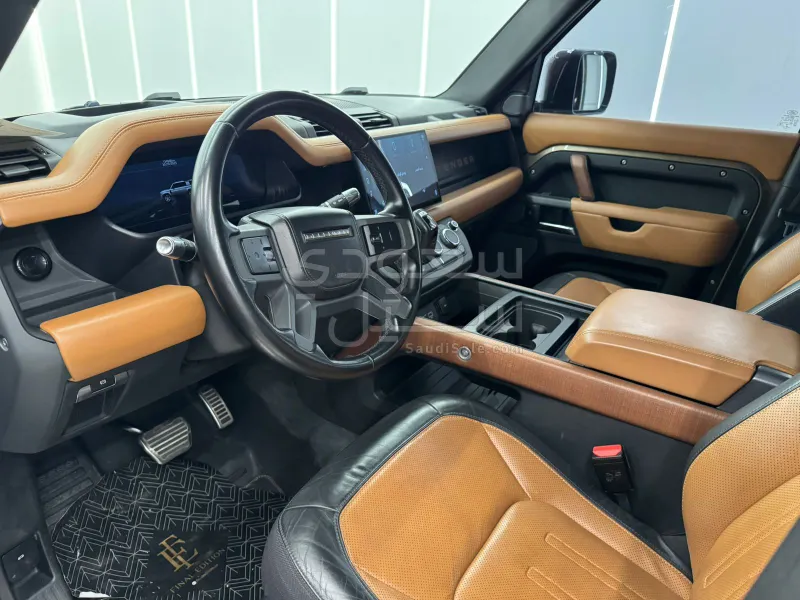 2021 لاند روفر ديفيندر