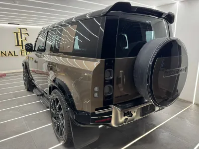 2021 لاند روفر ديفيندر